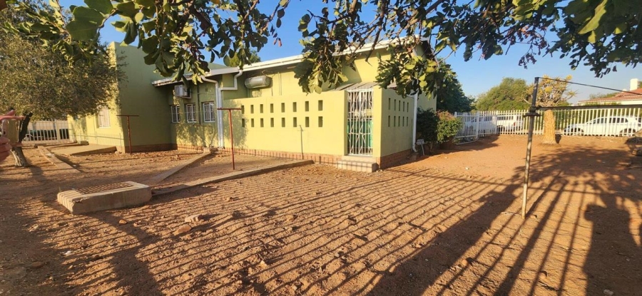 4 Bedroom Property for Sale in Bellvue Northern Cape